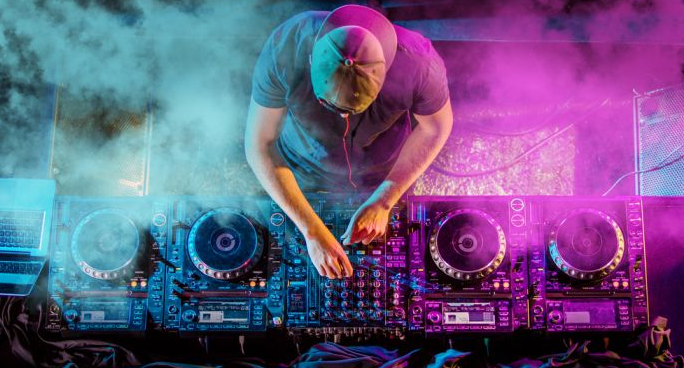Boat and Yacht Parties in Selimiye: Unforgettable Moments with a DJ! 🎶How about experiencing a unique party in the middle of the sea, under the stars, in Selimiye, the pearl of the Aegean? With our professional DJs and high-quality music systems, we make you experience unforgettable moments on your boats or yachts.Our services:🎧 Professional DJ performance🔊 High-quality sound and light system installation🎈 Decorations suitable for the party concept🍹 Optional beverage and catering serviceFor birthdays, bachelorette parties, anniversaries or special celebrations, we bring together the peace of the sea and the excitement of music in the unique bays of Selimiye.📞 Contact us now for reservations and detailed information!